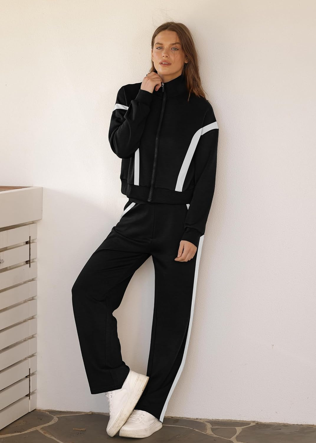 Lounge Sets for Women 2025 Sweatsuit 2 Piece Outfits Sweatshirt Wide Leg Sweatpant Tracksuit Matching Set