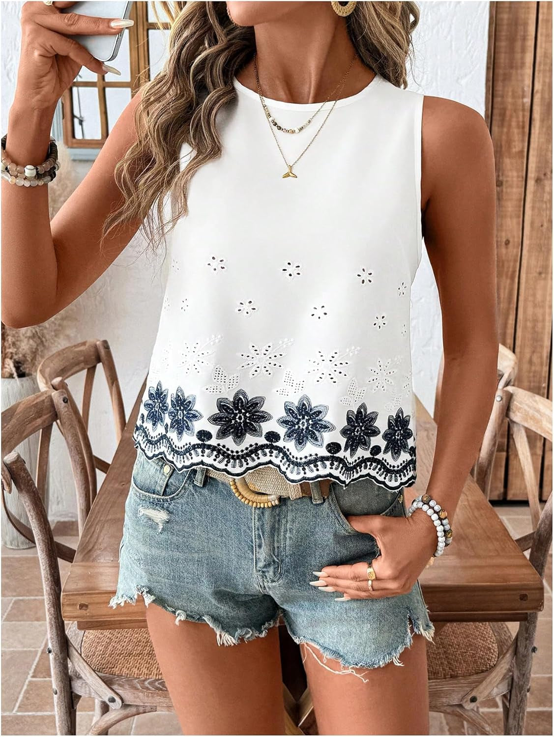 Women'S Sleeveless Boho Eyelet Tank Top Crew Neck Floral Embroidery Casual Summer Tops
